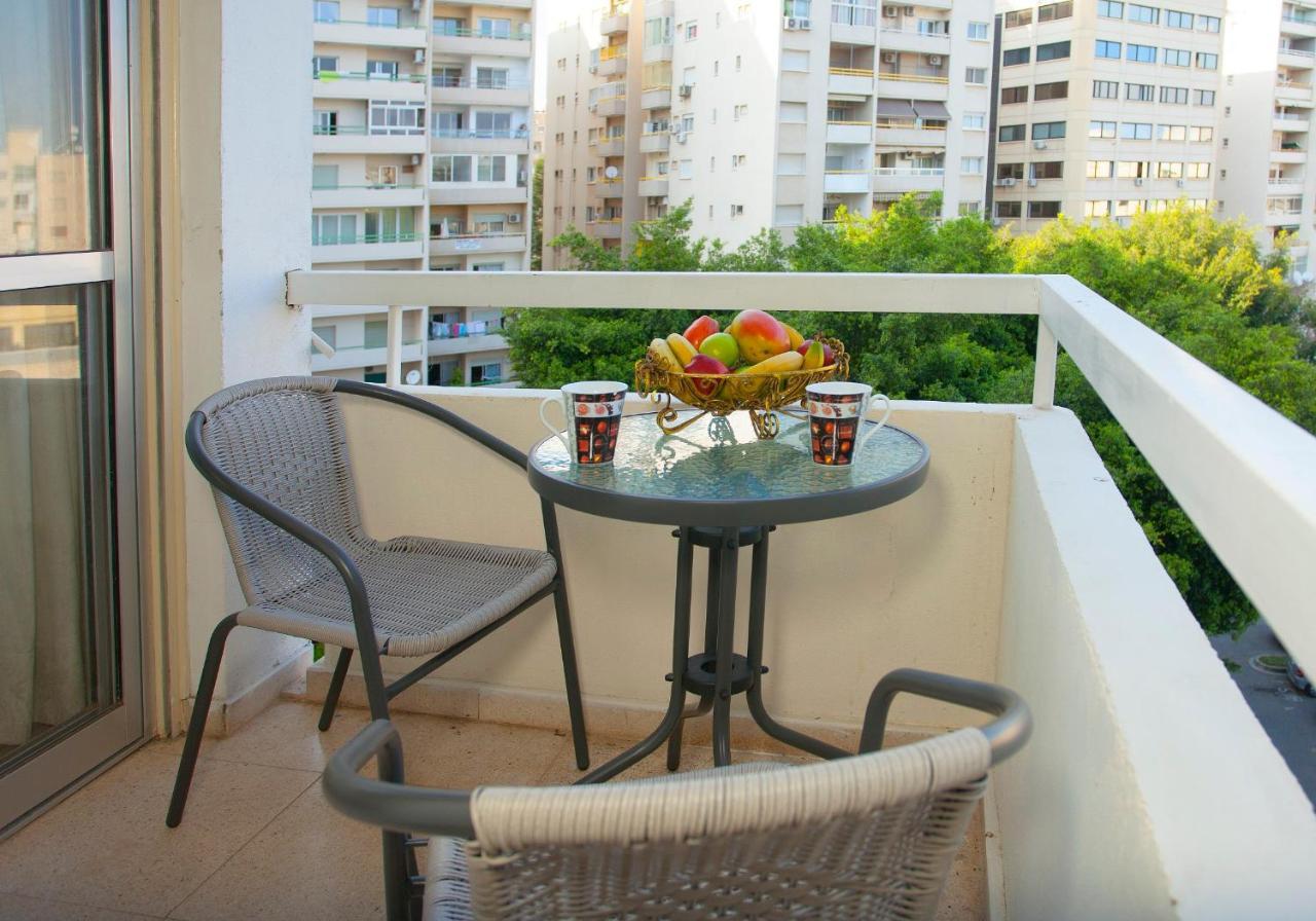Poseidon Boutique Apartment 2 Лимасол Экстерьер фото